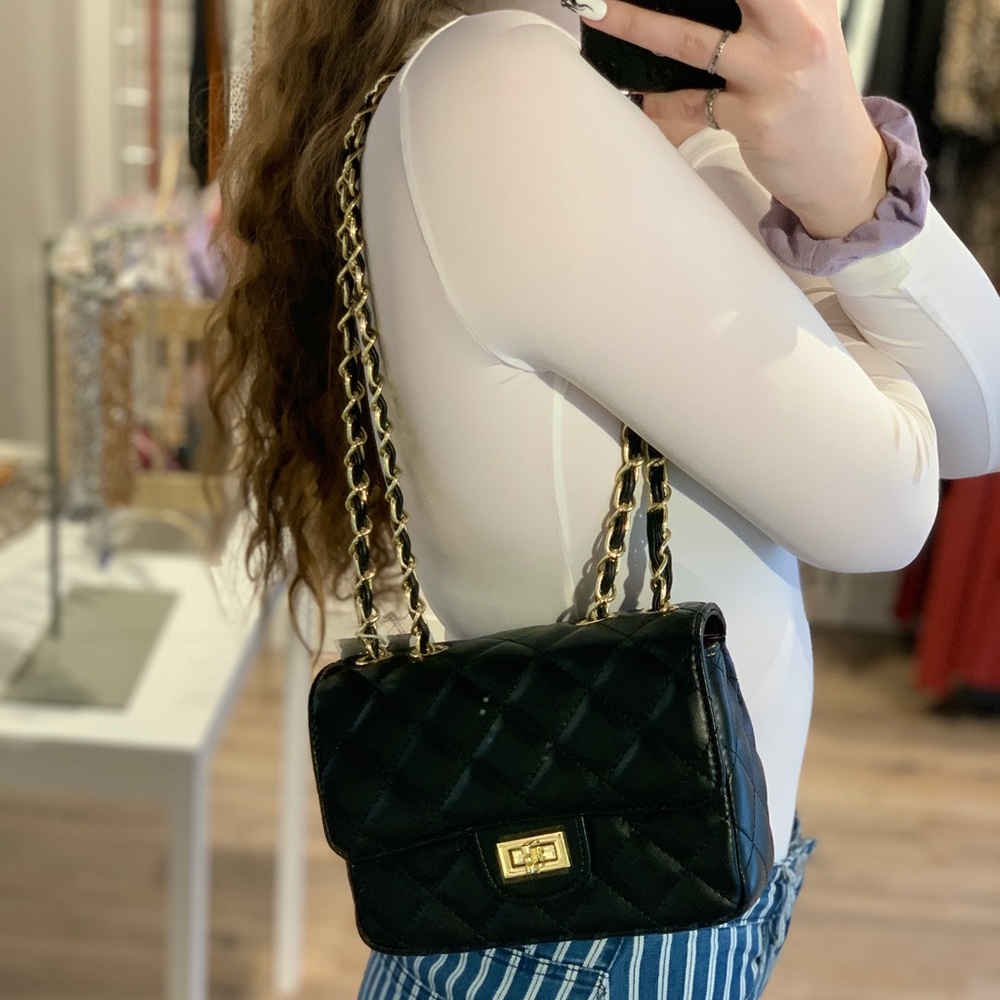 1 LEFT OH SO LUXURIOUS BLACK QUILTED CROSSBODY BAG - Picture 6 of 6
